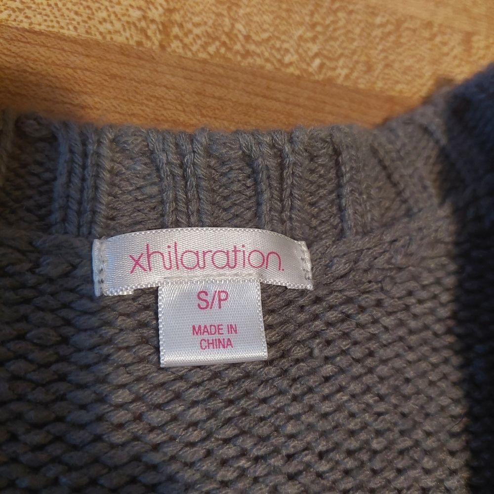 Woman's Small Vest - Picture 6 of 15